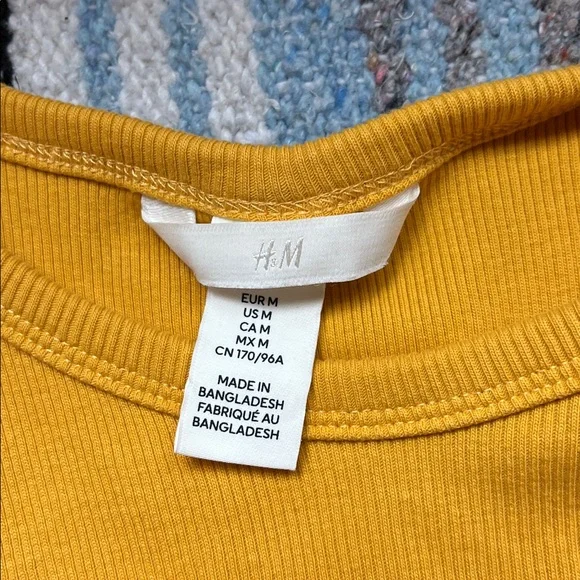 H&M Ribbed Crop Tank Top - Picture 3 of 3